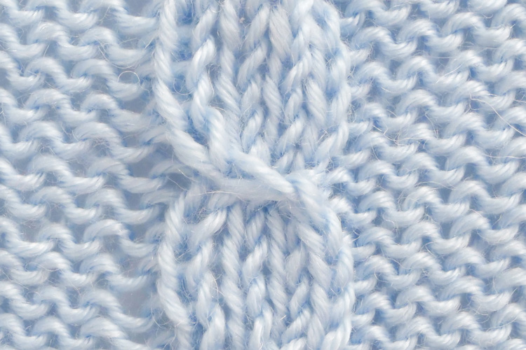 How to Knit 1/3 Left Cross (1/3 LC) – Knitwise Girl